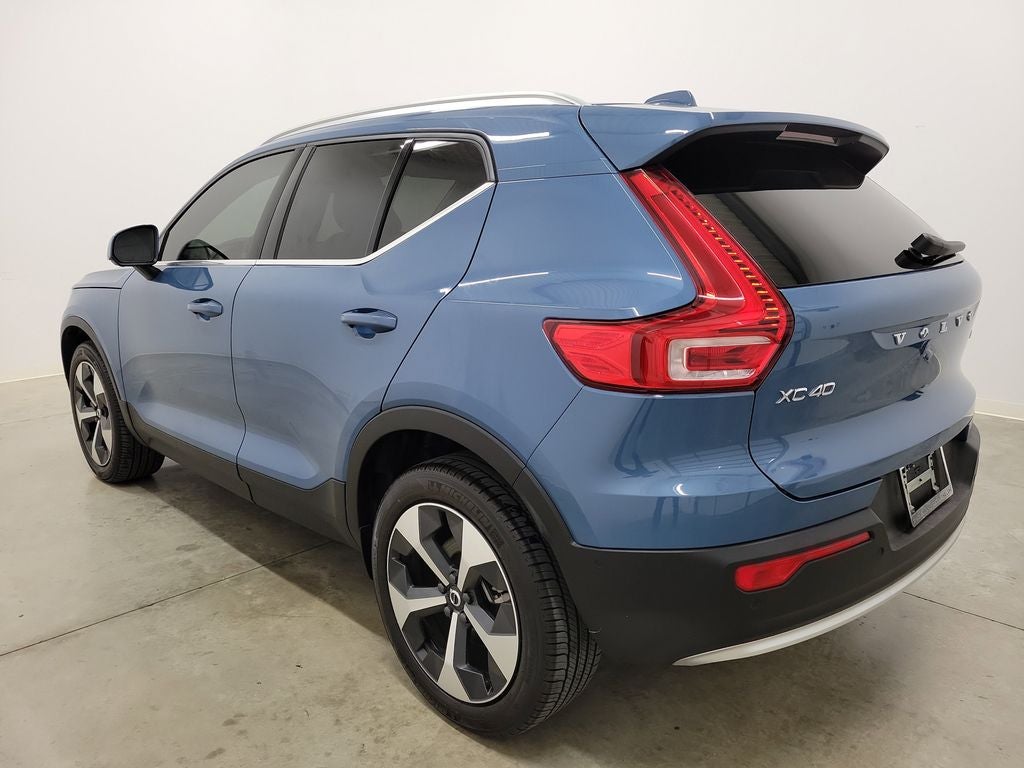 2024 Volvo XC40 B5 Plus Bright Theme