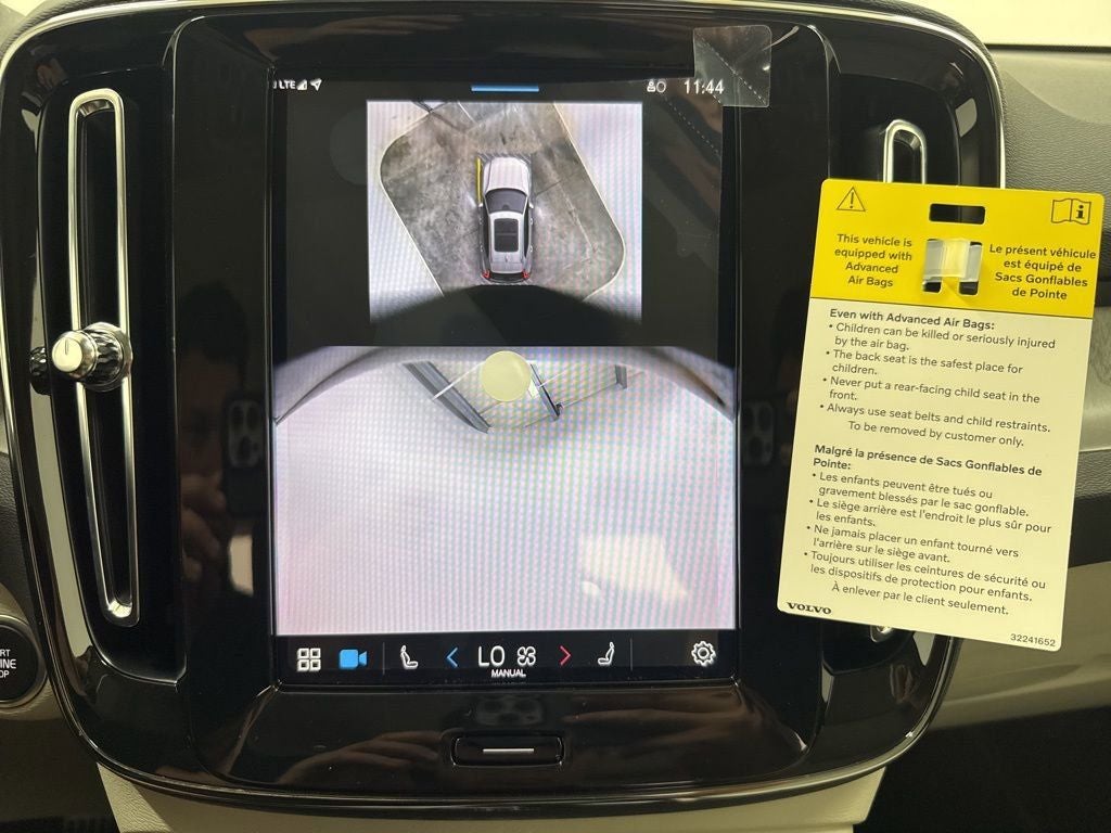 2025 Volvo XC40 B5 Plus Bright Theme