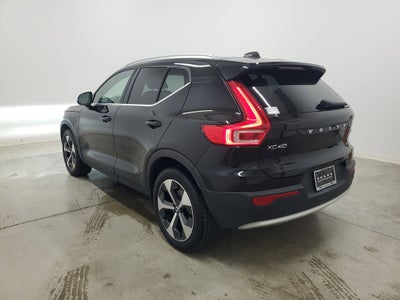 2025 Volvo XC40 B5 Plus Bright Theme