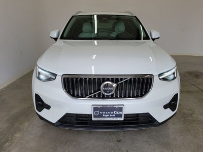 2025 Volvo XC40 B5 Ultra Bright Theme