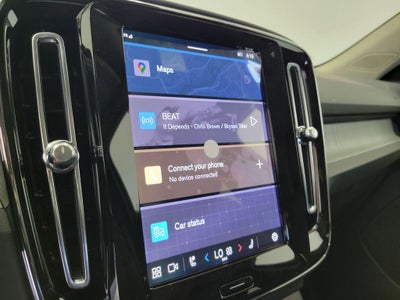 2025 Volvo XC40 B5 Core