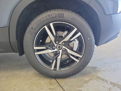 2026 Volvo XC40 B5 Core