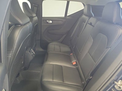 2026 Volvo XC40 B5 Core