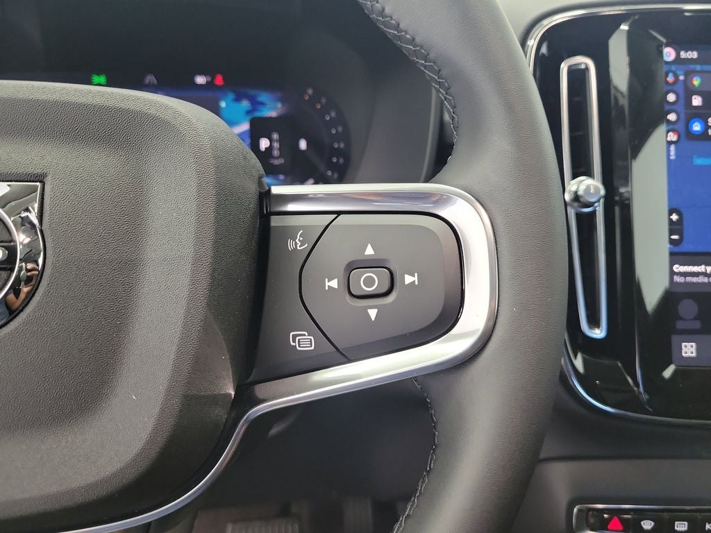 2026 Volvo XC40 B5 Core