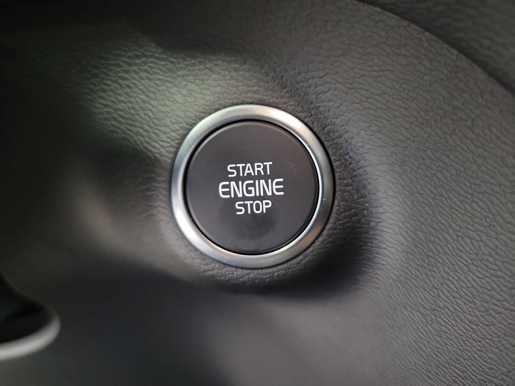 2026 Volvo XC40 B5 Core