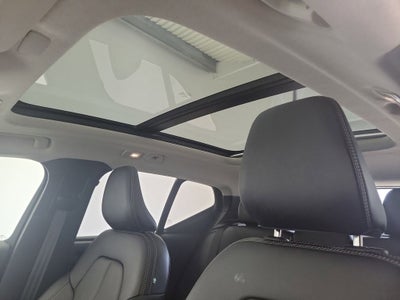 2025 Volvo XC40 B5 Core