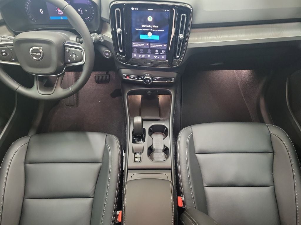 2026 Volvo XC40 B5 Core