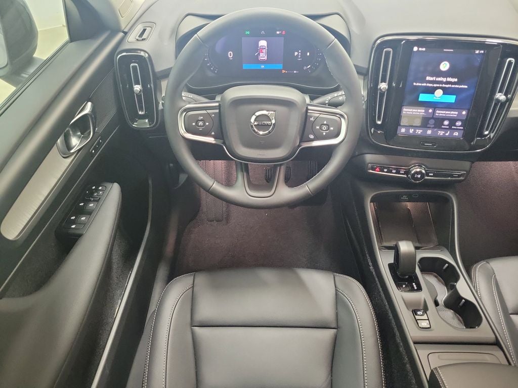 2026 Volvo XC40 B5 Core