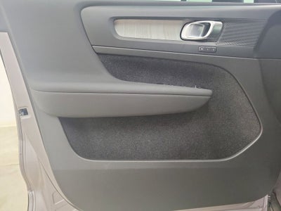 2026 Volvo XC40 B5 Core