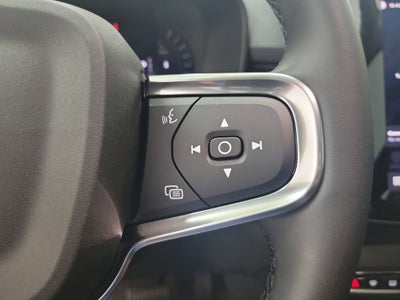 2026 Volvo XC40 B5 Core