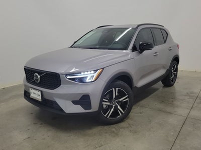 2026 Volvo XC40 B5 Core