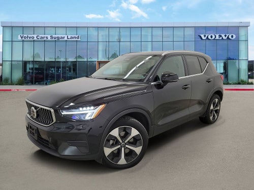 2025 Volvo XC40 B5 Core