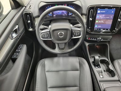 2025 Volvo XC40 B5 Core