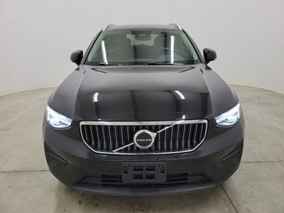2025 Volvo XC40 B5 Core
