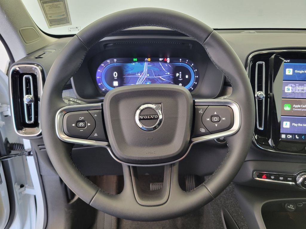 2025 Volvo XC40 Core - Photo 23