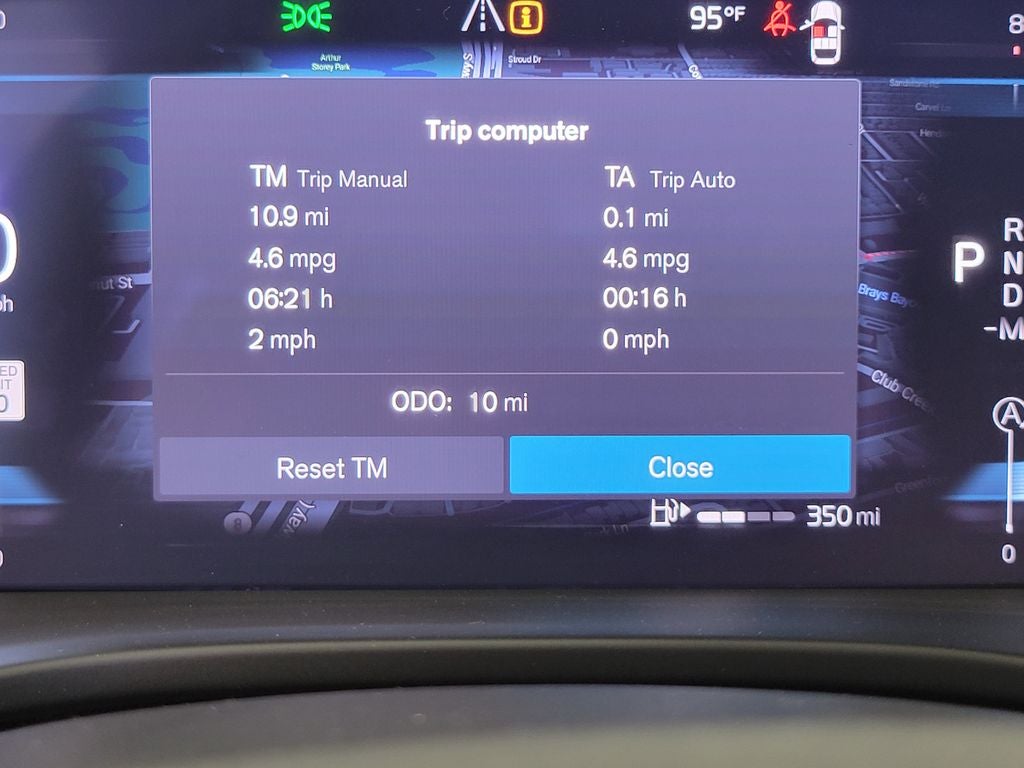 2025 Volvo XC40 Core - Photo 27