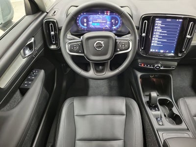 2025 Volvo XC40 B5 Core