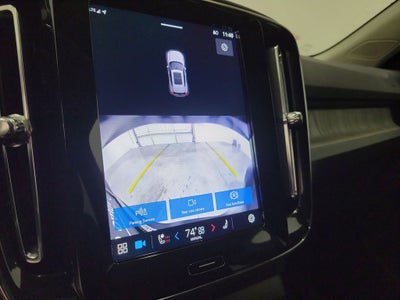 2025 Volvo XC40 B5 Core