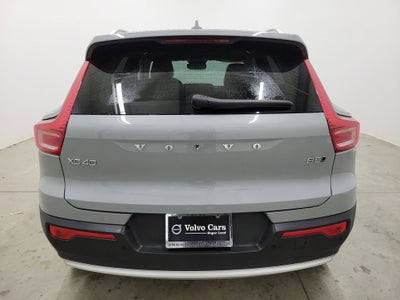 2025 Volvo XC40 B5 Core