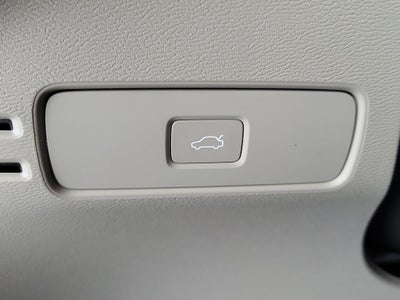 2026 Volvo XC40 B5 Ultra
