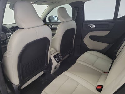 2026 Volvo XC40 B5 Ultra