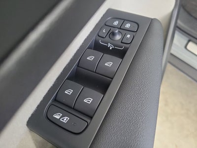 2026 Volvo XC40 B5 Ultra