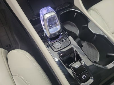 2026 Volvo XC40 B5 Ultra