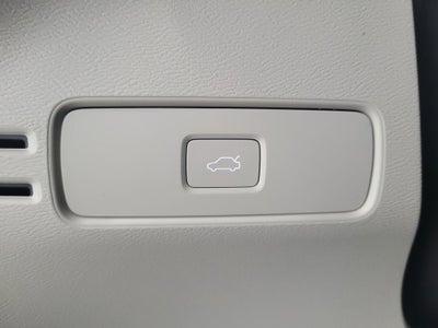 2026 Volvo XC40 B5 Ultra