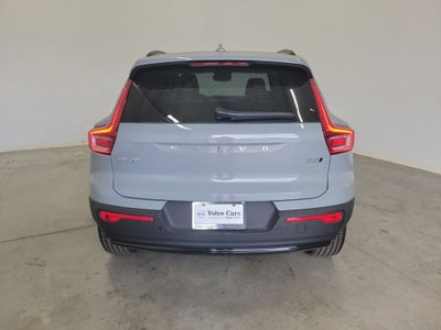 2026 Volvo XC40 B5 Ultra