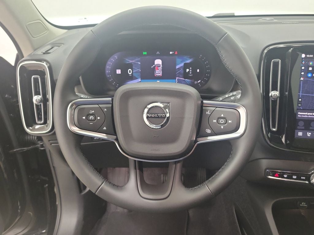 2026 Volvo XC40 B5 Ultra