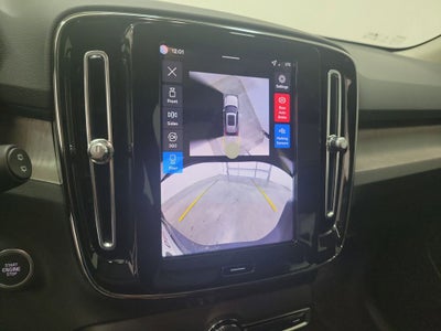 2026 Volvo XC40 B5 Ultra