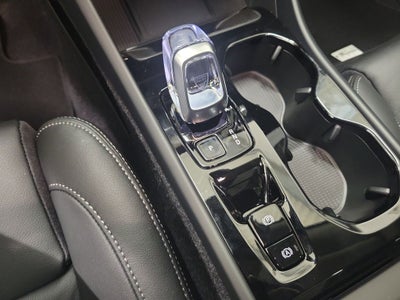 2026 Volvo XC40 B5 Ultra