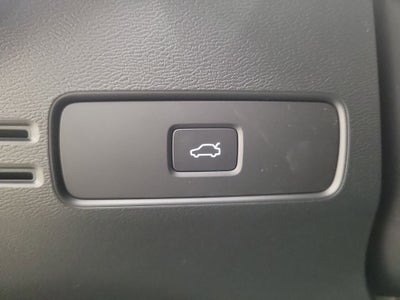 2026 Volvo XC40 B5 Ultra