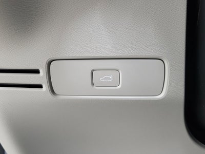 2026 Volvo XC40 B5 Ultra