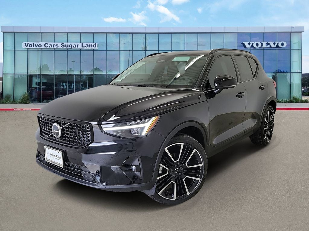 2026 Volvo XC40 B5 Ultra