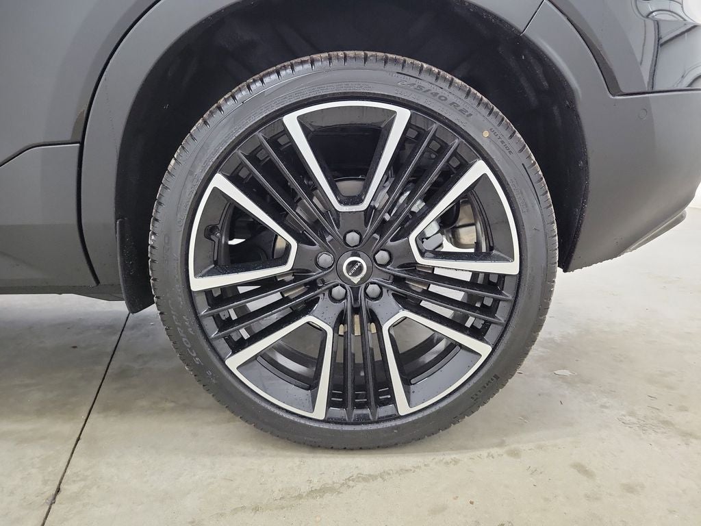 2026 Volvo XC40 B5 Ultra