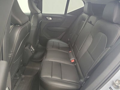 2026 Volvo XC40 B5 Ultra