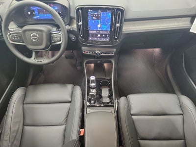 2026 Volvo XC40 B5 Ultra