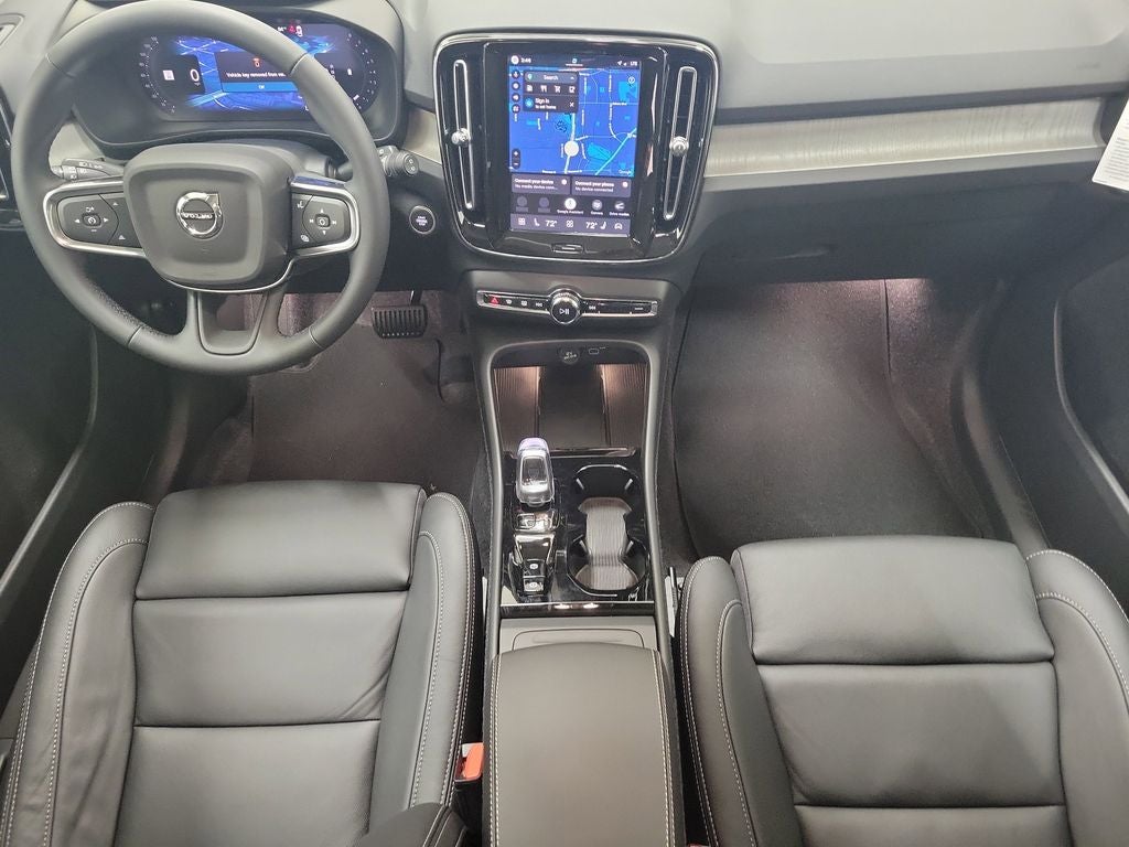 2026 Volvo XC40 B5 Ultra