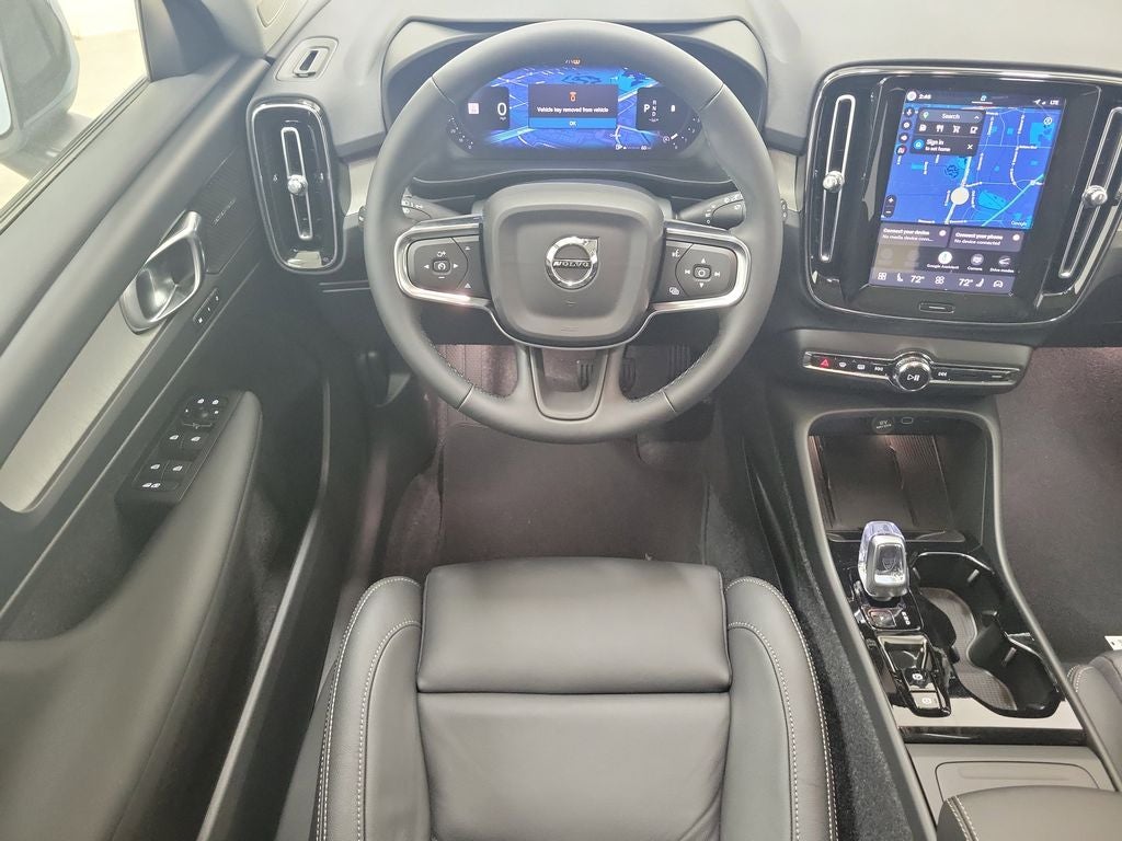 2026 Volvo XC40 B5 Ultra