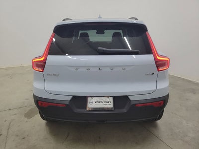 2026 Volvo XC40 B5 Ultra