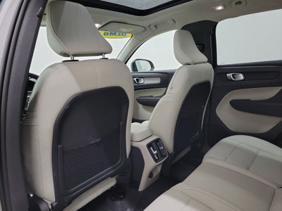 2026 Volvo XC40 B5 Ultra