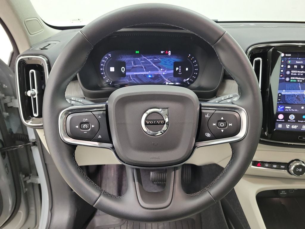 2026 Volvo XC40 B5 Ultra