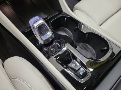 2026 Volvo XC40 B5 Ultra