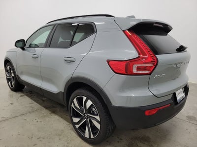 2026 Volvo XC40 B5 Ultra