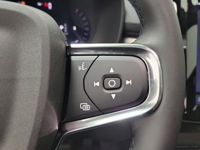 2026 Volvo XC40 B5 Ultra