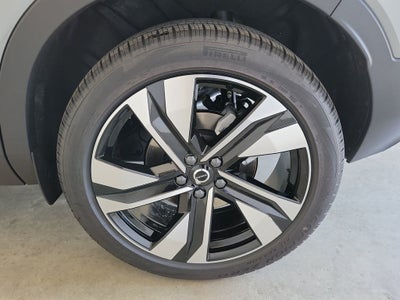 2026 Volvo XC40 B5 Ultra