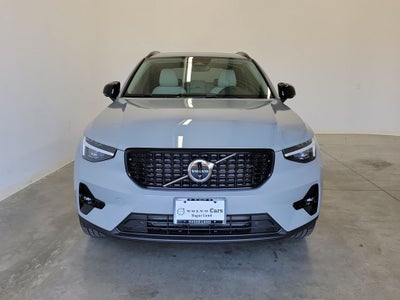 2026 Volvo XC40 B5 Ultra