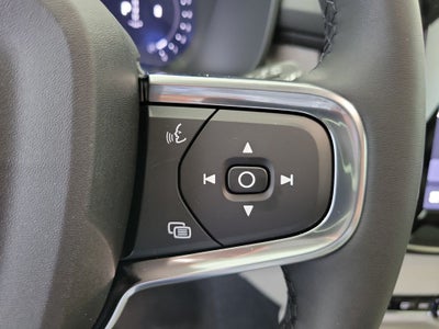 2026 Volvo XC40 B5 Ultra
