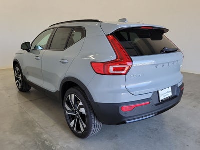 2026 Volvo XC40 B5 Ultra